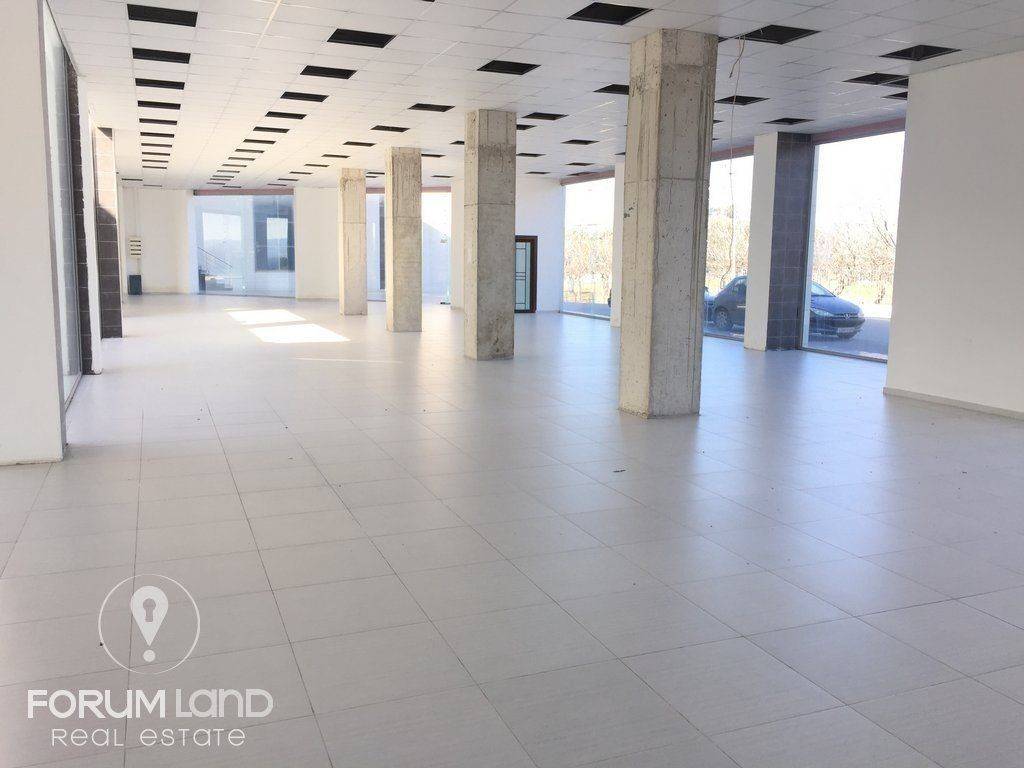 Forumland Real Estate, Πυλαία - COSMOS περιοχή προς ενοικίαση 870τ.μ. Εξαιρετικό Επαγγελματικό Κατάστημα