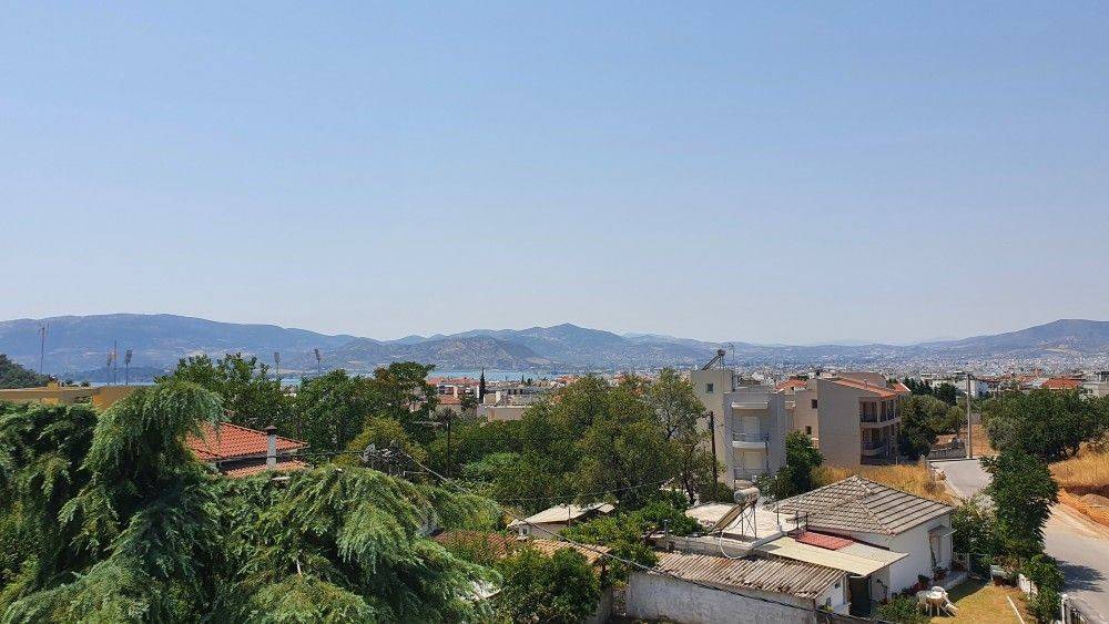 Θέα από το 3ο επίπεδο - roof garden