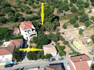 Aerial view and location of house and plot