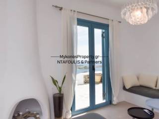 Mykonos real estate - Villa 270 sq.m near Psarou beach