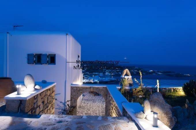 Mykonos real estate - Villa 270 sq.m near Psarou beach