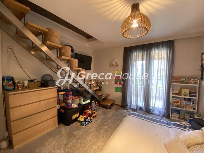 Impressive detached house for sale in Kifissia Adames