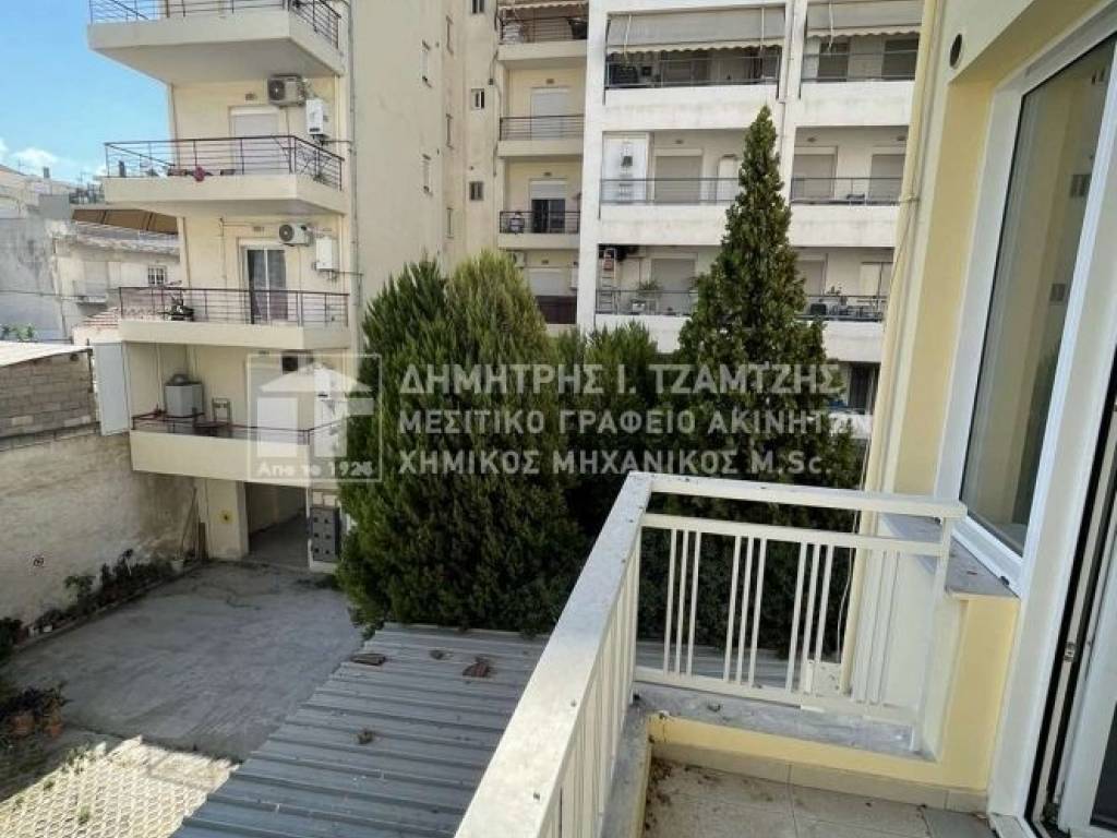 Θέα από μπαλκόνι