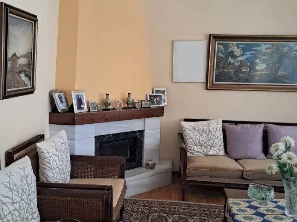 Forumland Real Estate, Σαλόνι με τζάκι