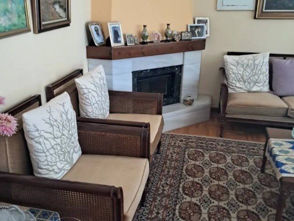 Forumland Real Estate, Σαλόνι με τζάκι