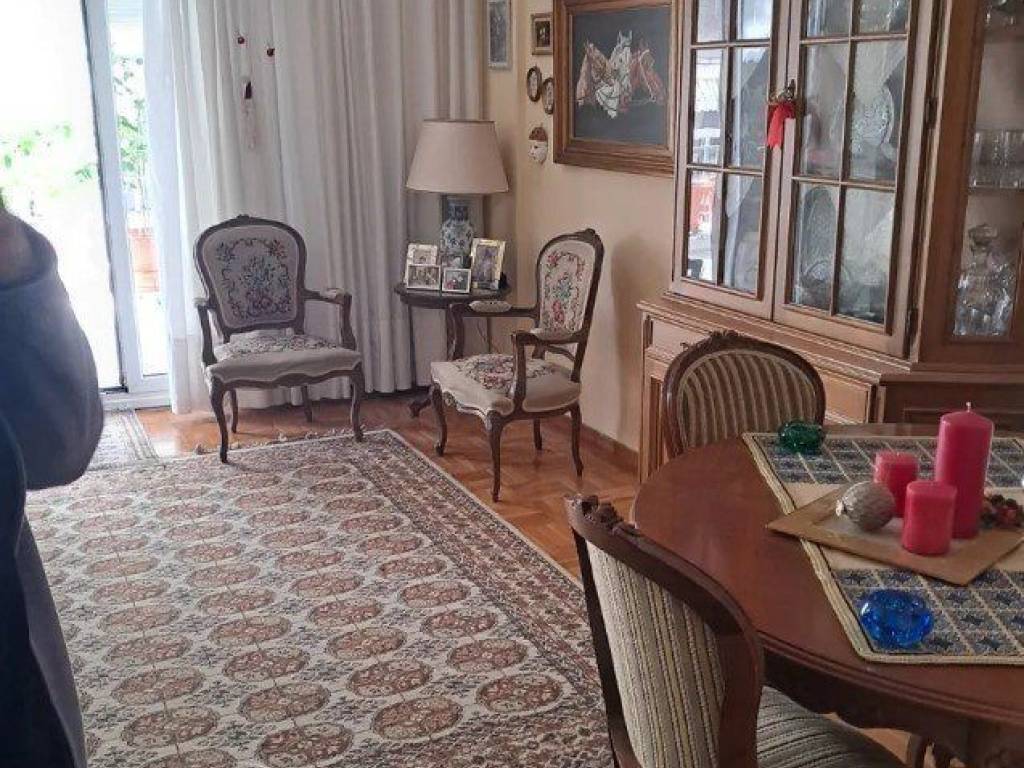 Forumland Real Estate, Σαλόνι με τζάκι