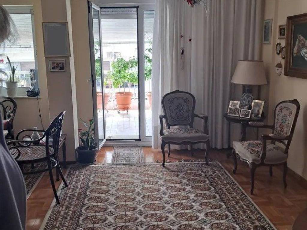 Forumland Real Estate, Σαλόνι με τζάκι