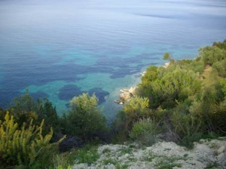 access to the beach - πρόσβαση στη θάλασσα