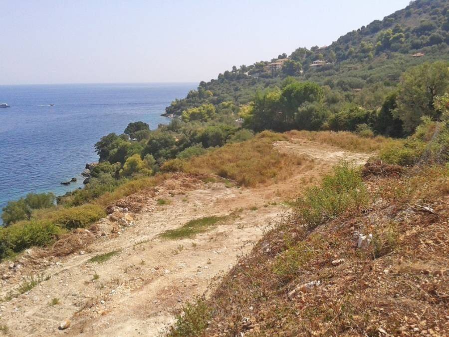 Παραθαλάσσιο οικόπεδο - Seaside land