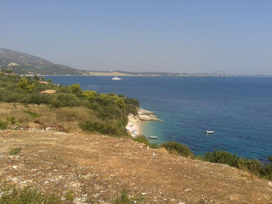 Παραθαλάσσιο οικόπεδο - Seaside land