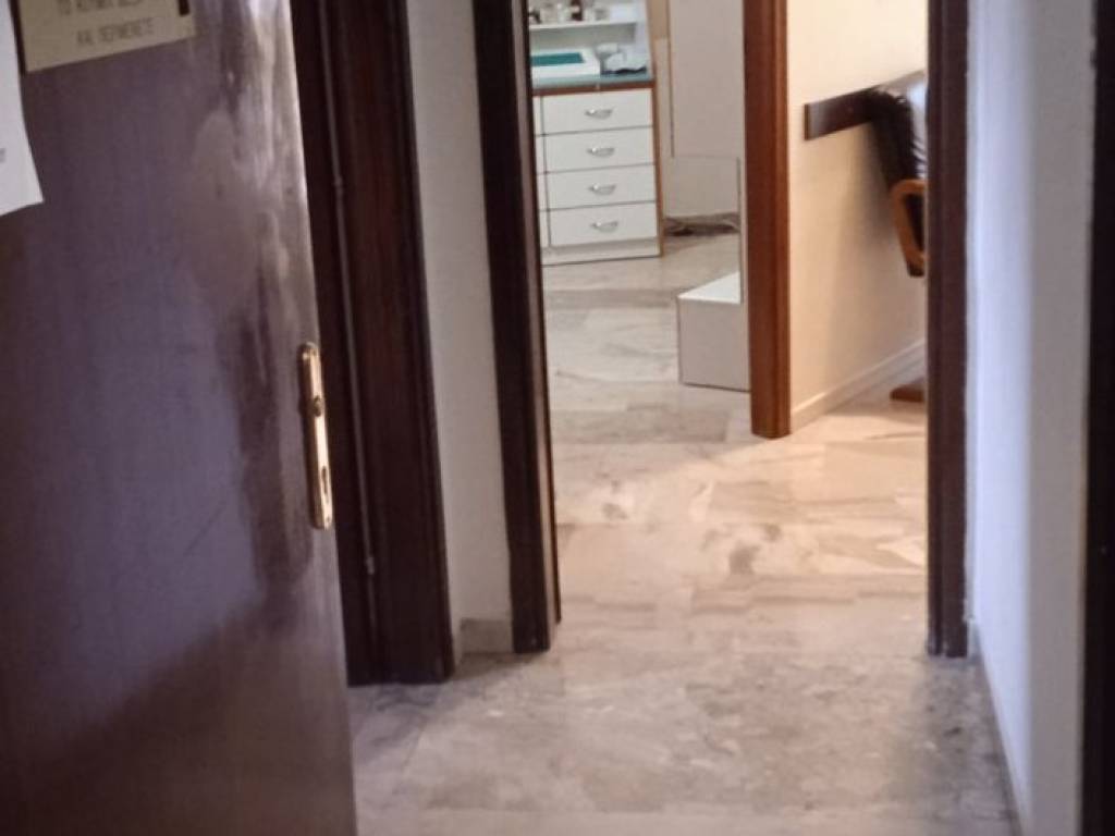 ΕΙΣΟΔΟΣ ΜΕ ΠΟΡΤΑ ΑΣΦΑΛΕΙΑΣ Κ ΣΥΝΑΓΕΡΜΟ