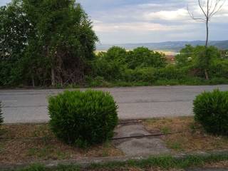 ΘΕΑ ΠΡΟΣ ΛΙΜΝΗ