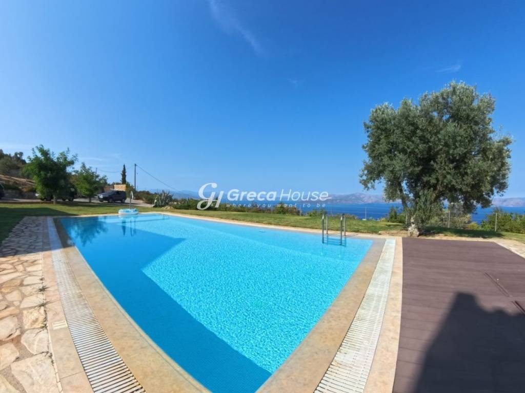 Luxury Villa for Sale in Kalamos