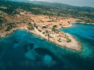 beach of the area - παραλία περιοχής