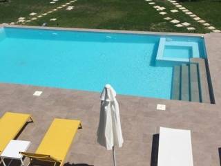 pool area - χώρος πισίνας