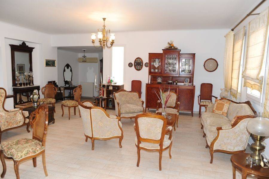 Living room - σαλόνι