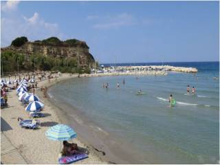 παραλία περιοχής - nearest beach