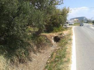 frontage of the land - πρόσοψη οικοπέδου