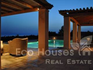 Sitting area &amp; dining area by the swimming pool