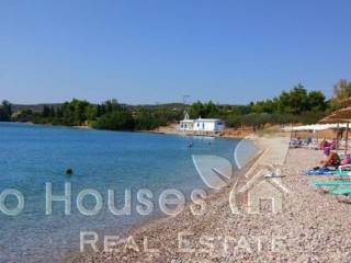 Sandy beach with pebbles located 2,5 km from villa