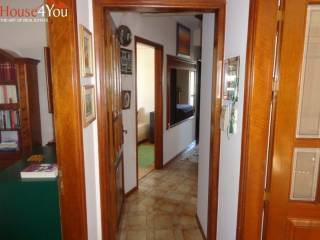 https://www.house4you.gr/all-properties/diamerismata/poleitai-5ari-diamerisma-130tm-3ou-orofou-me-apothiki-kai-parkingk-plision-mixail-aggelou-sto-kentro-ton-ioanninon