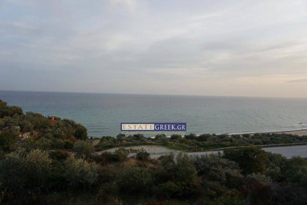 ★ Builds 225 sq.m. ★ 100 meters from the sea ★