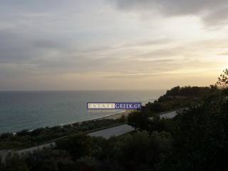 ★ Builds 225 sq.m. ★ 100 meters from the sea ★