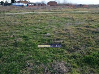 ★ With three facades ★ Builds 795sqm for hotel OR houses ★