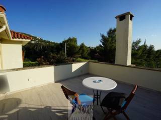 upper floor-veranda view