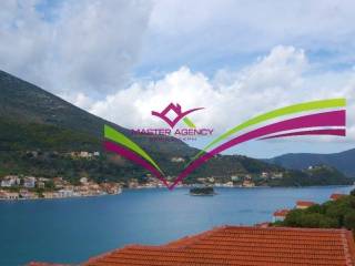 ΘΕΑ
ΟΙΚΟΠΕΔΟ ΣΤΟ ΒΑΘΥ ΙΘΑΚΗΣ
PLOT IN Vathy, Ithaca