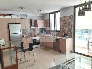 OPEN PLAN KITCHEN - DINING AREA