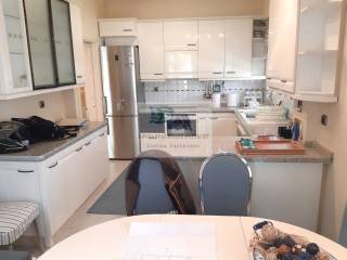 KITCHEN - DAILY DINING AREA