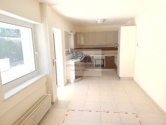 KITCHEN - DINING AREA