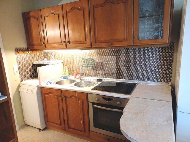 OPEN PLAN KITCHEN