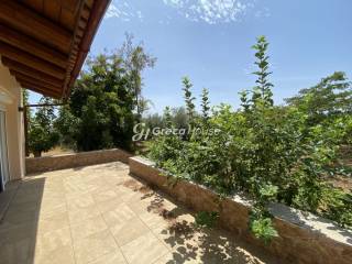 Furnished 2-Storey Detached House for sale in Amarynthos