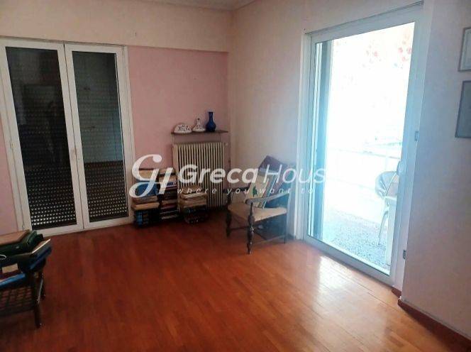 Renovated penthouse apartment for sale in Ilisia