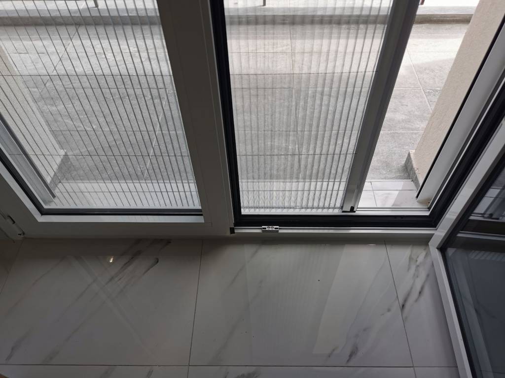 ΣΙΤΕΣ-ΔΙΠΛΑ ΤΖΑΜΙΑ