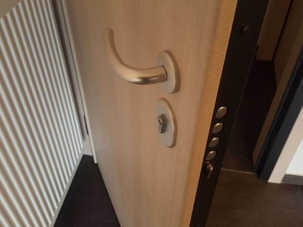 ΠΟΡΤΑ ΑΣΦΑΛΕΙΑΣ