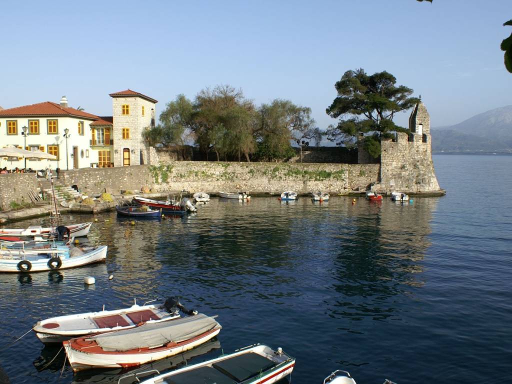 ΤΟ ΕΝΕΤΙΚΟ ΛΙΜΑΝΙ ΤΗΣ ΝΑΥΠΑΚΤΟΥ