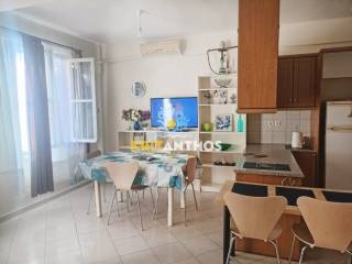 Ενιαίος χώρος σαλόνι/κουζίνα