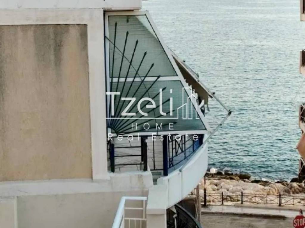 Θέα απο μπαλκόνι