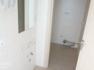 Forumland Real Estate, 1os orophos