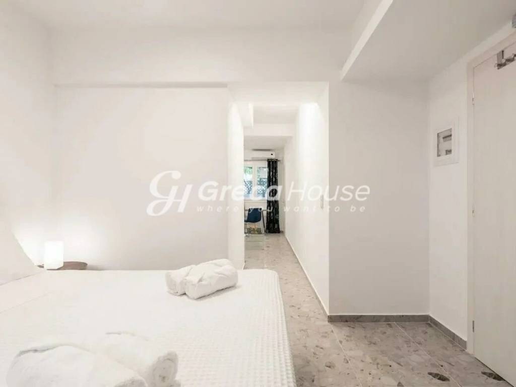 Apartment with Garden for Sale in Athens