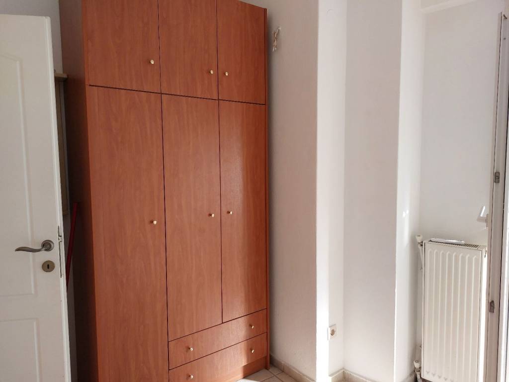 Η ντουλαπα του υπνοδωματιου