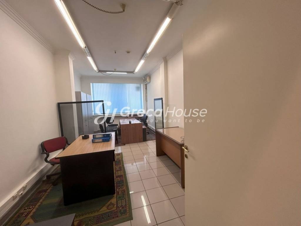 Fully equipped office for rent in Athens