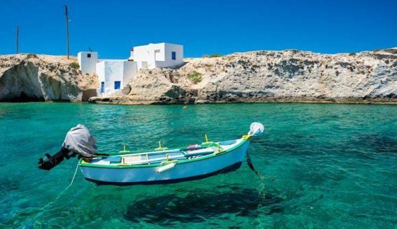 Άποψη νησιού Μήλου / Milos island view