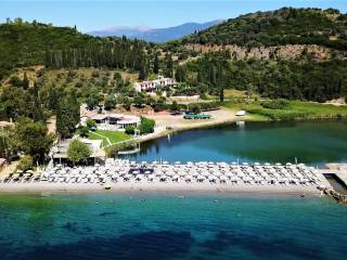 ΤΟ ΠΑΡΑΘΑΛΑΣΣΟ