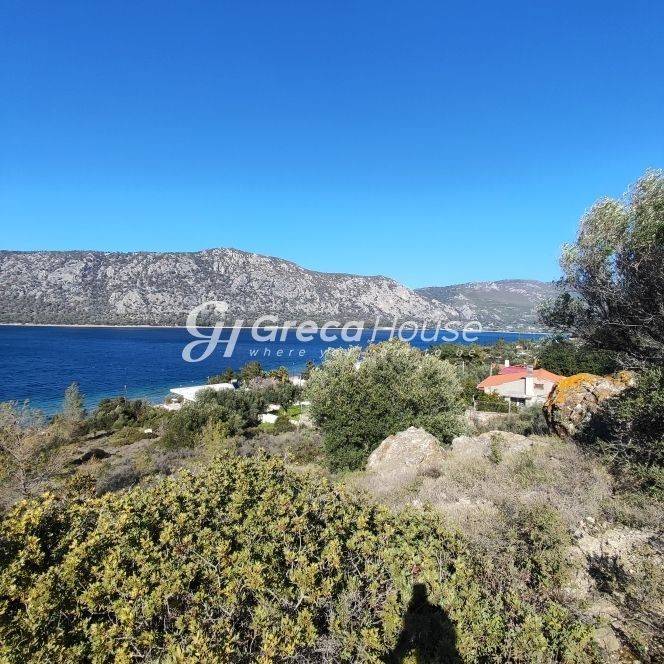 Beachfront plot For Sale In Greece