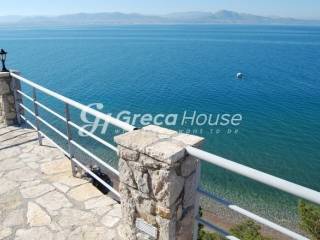 Seaside Villa for Sale in Loutraki