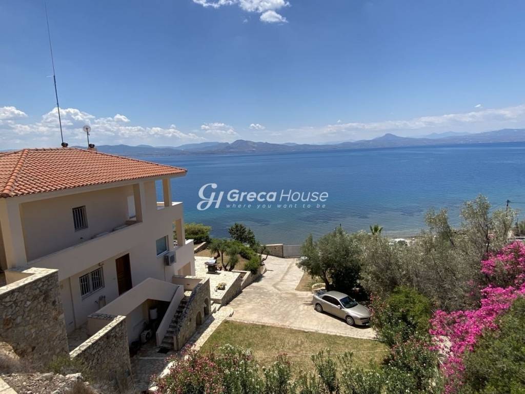 Seaside Villa for Sale in Loutraki